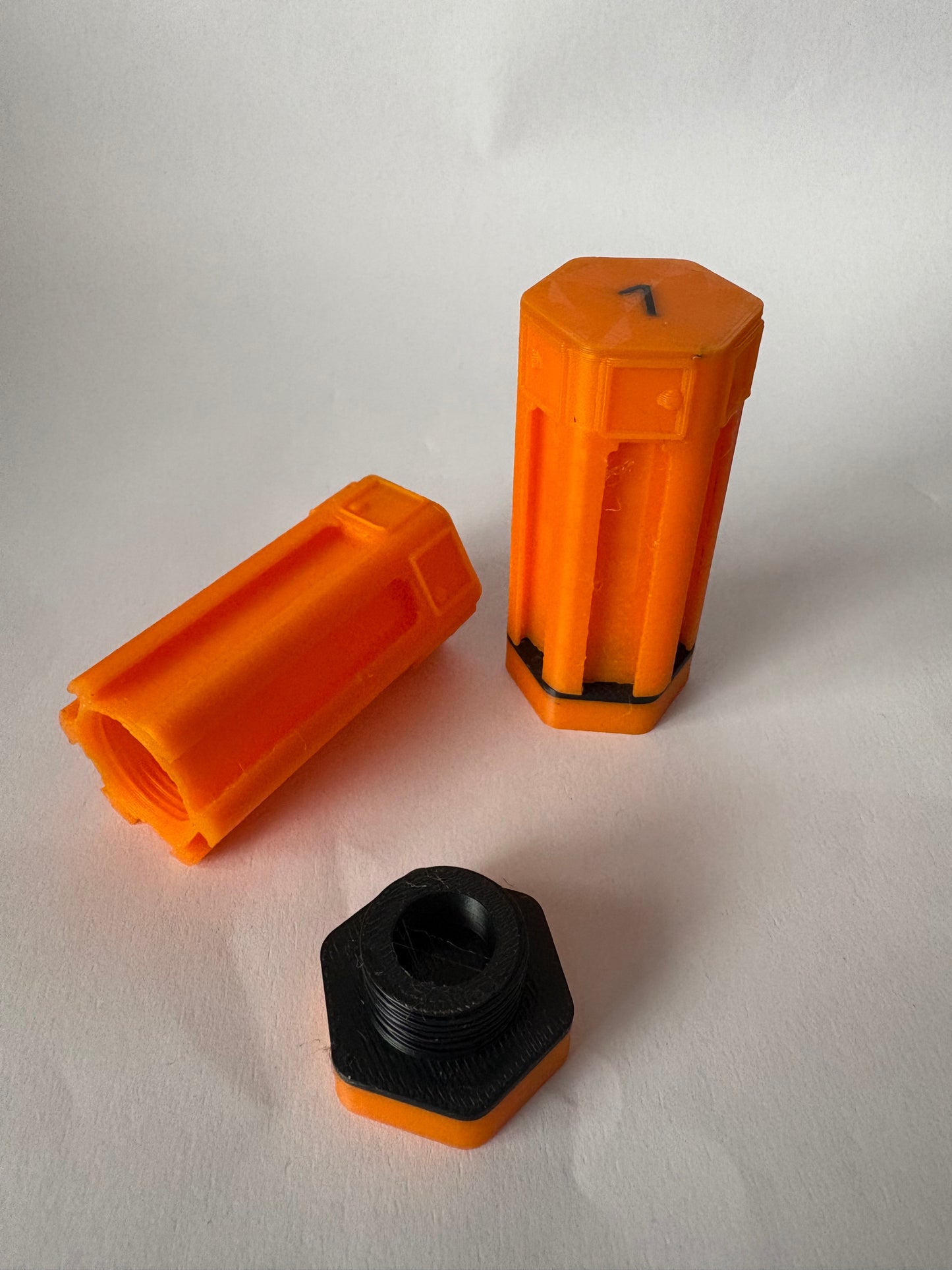 1/10 Scale pill box suspension pill pot for xray associated rc cars choose the main colour and email us the second colour