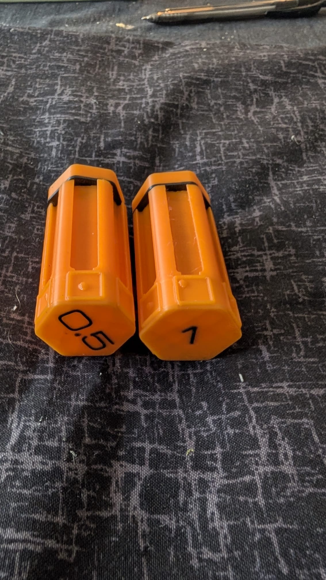 1/10 Scale pill box suspension pill pot for xray associated rc cars choose the main colour and email us the second colour