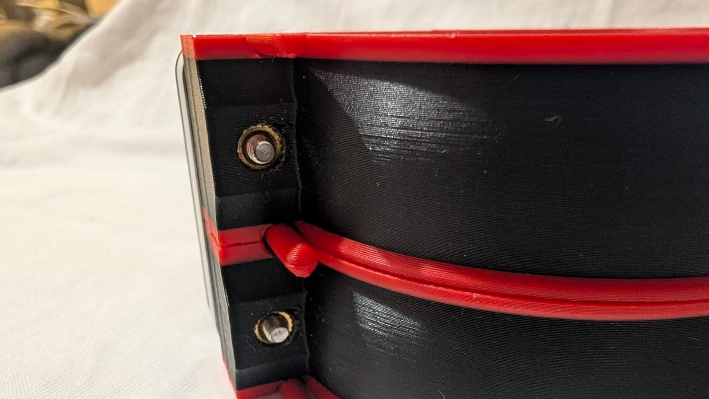 New trye jigs for 2WD 1/10 front tyres for fusions and cut staggers 2 colours, please message with your choice of colours stating which will be the main colour.
